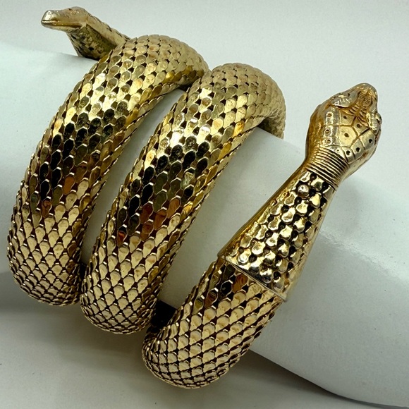 Vintage Whiting & Davis Gold Tone Mesh Serpentine Wrap Around Snake Bracelet - Picture 7 of 13